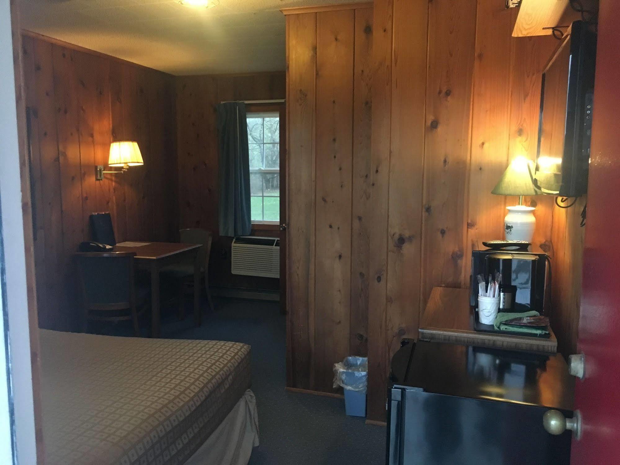 Day'S End Motel Plainville Extérieur photo